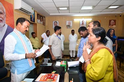UP News: Deputy Chief Minister Keshav says resolving the public's problems is the government's top priority.