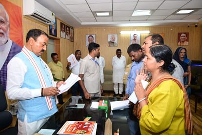 UP News: Deputy Chief Minister Keshav says resolving the public's problems is the government's top priority.