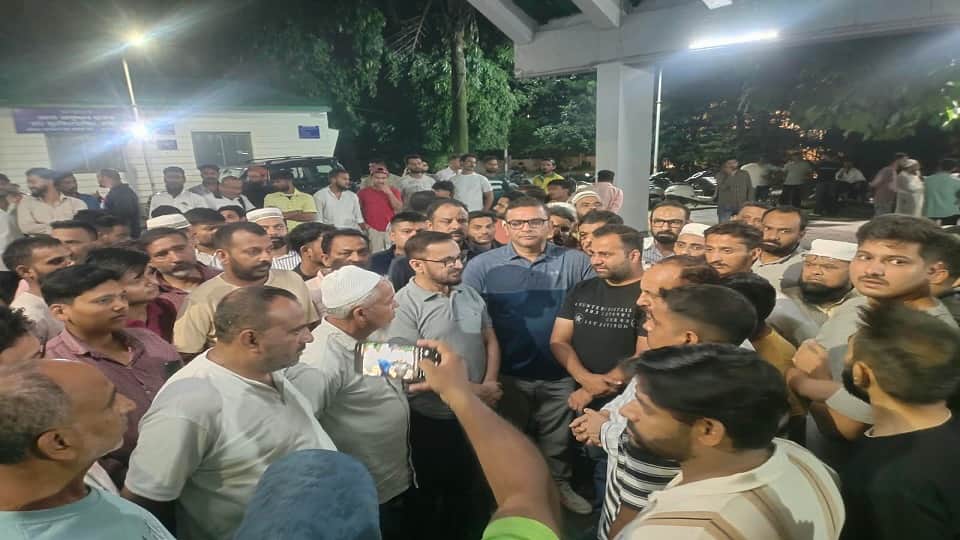 Father and daughter die of electrocution while repairing AC in haldwani