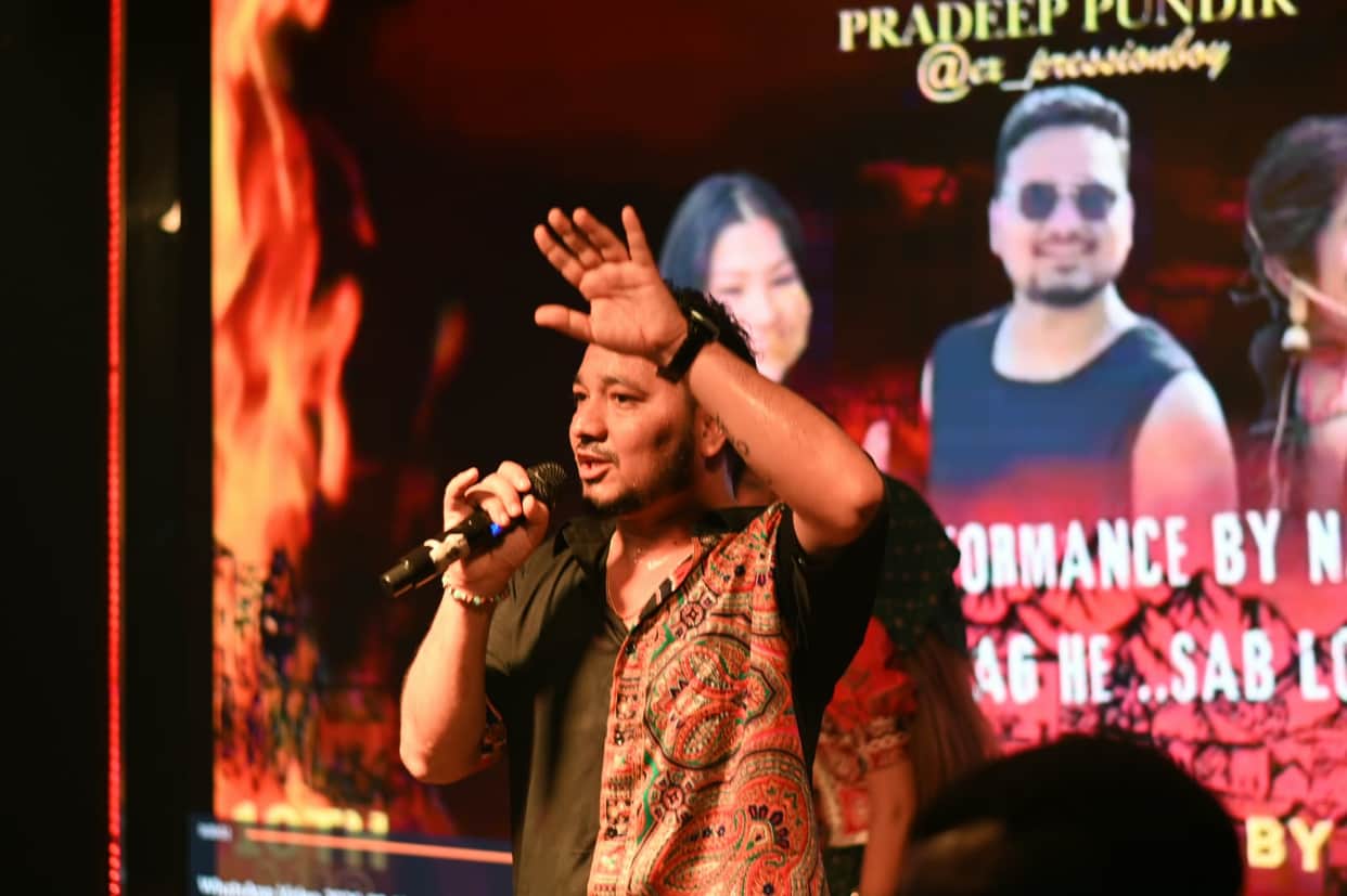 An entire club was booked for night and Dubai danced to unes of Pahadi songs