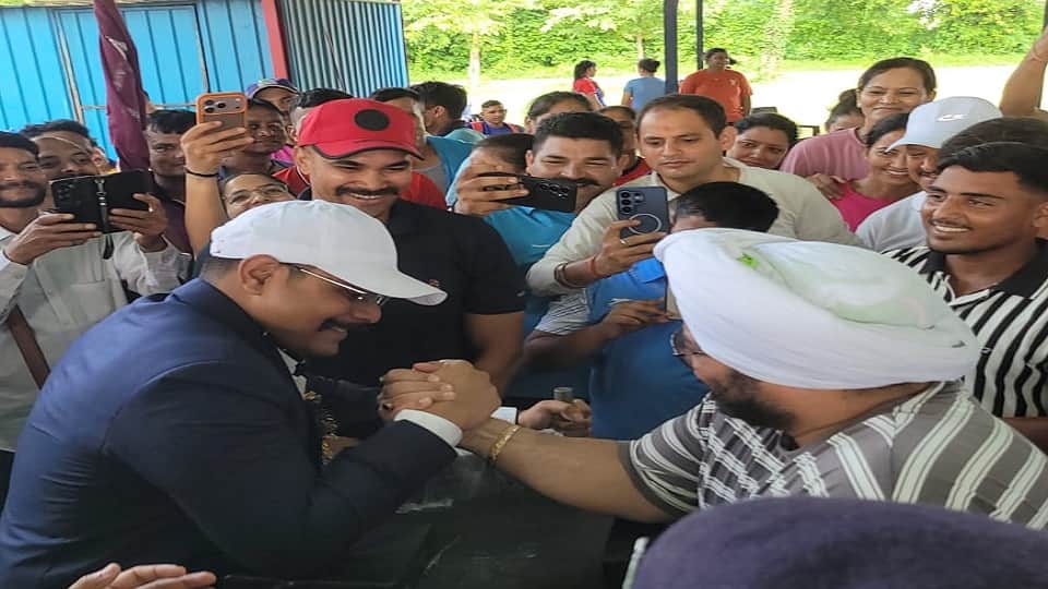 Udham Singh Nagar captain Ajay Ganpati defeated world champion Daljeet Goraya in arm wrestling