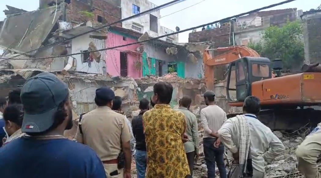 अतिक्रमण विरोधी कार्रवाई