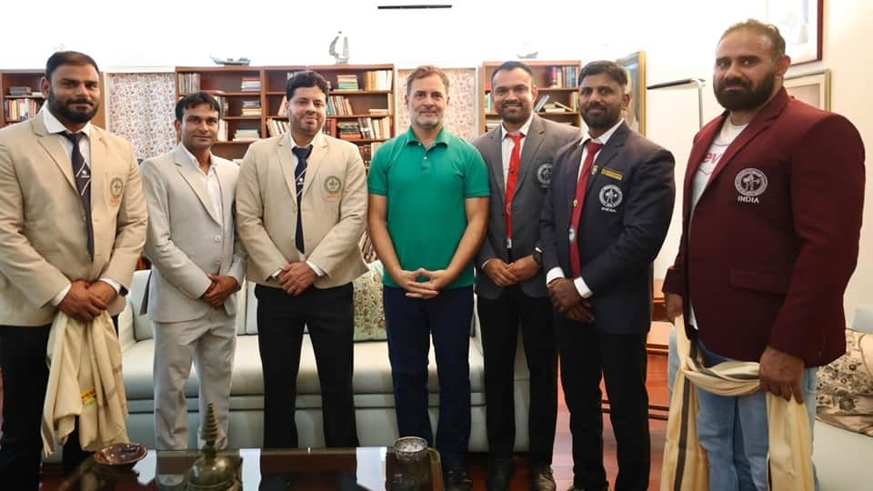 किर्गिस्तान चैंपियनशिप में भाग लेने वाले खिलाड़ी भी हुए सम्मानित
