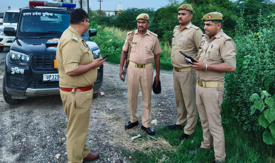 Farrukhabad: Accountant and driver concoct robbery story to embezzle ₹10 lakh