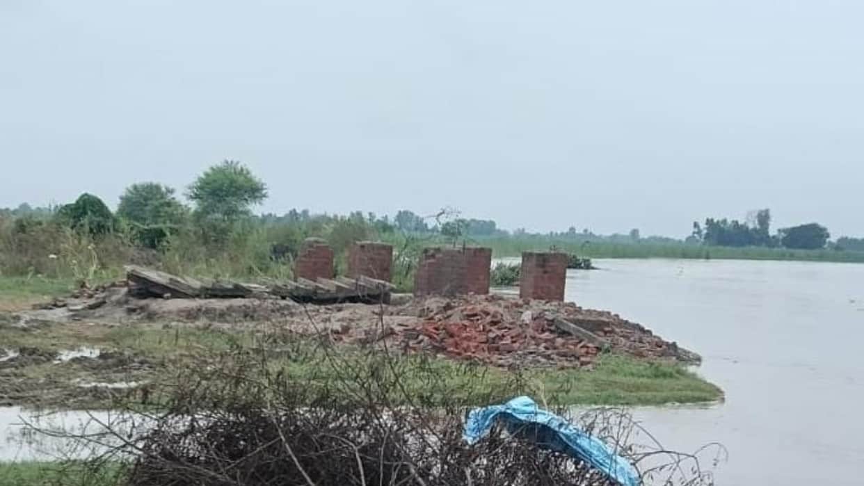 Erosion wreaks havoc in Badaun Kadmangala village mentha plant warehouse swallowed by the Ganges