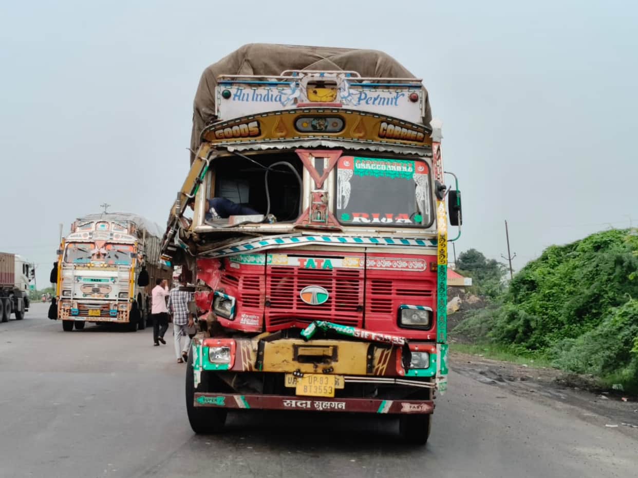 Refined Oil Truck Crosses Divider After Driver Dozes Off, Collides with Dumper