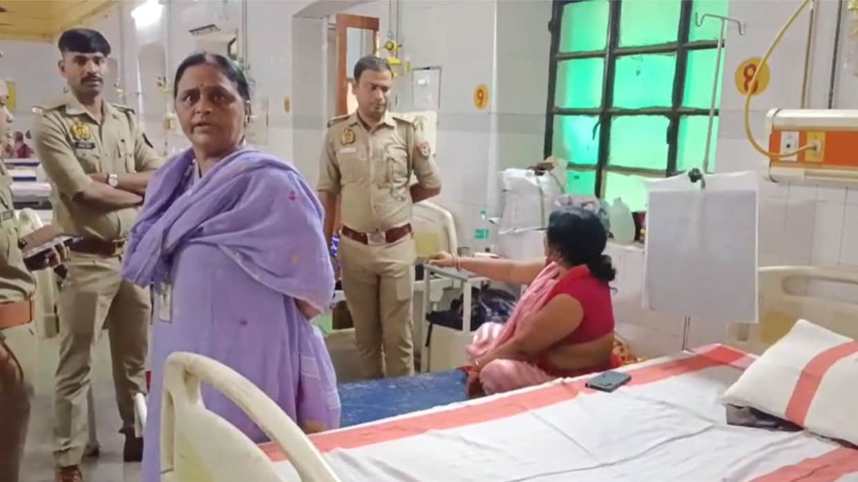 Patient died during treatment at divisional hospital in varanasi