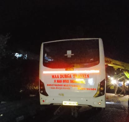 Passenger Bus Crashes Into Stationary Vehicle in Kannauj, Five Injured