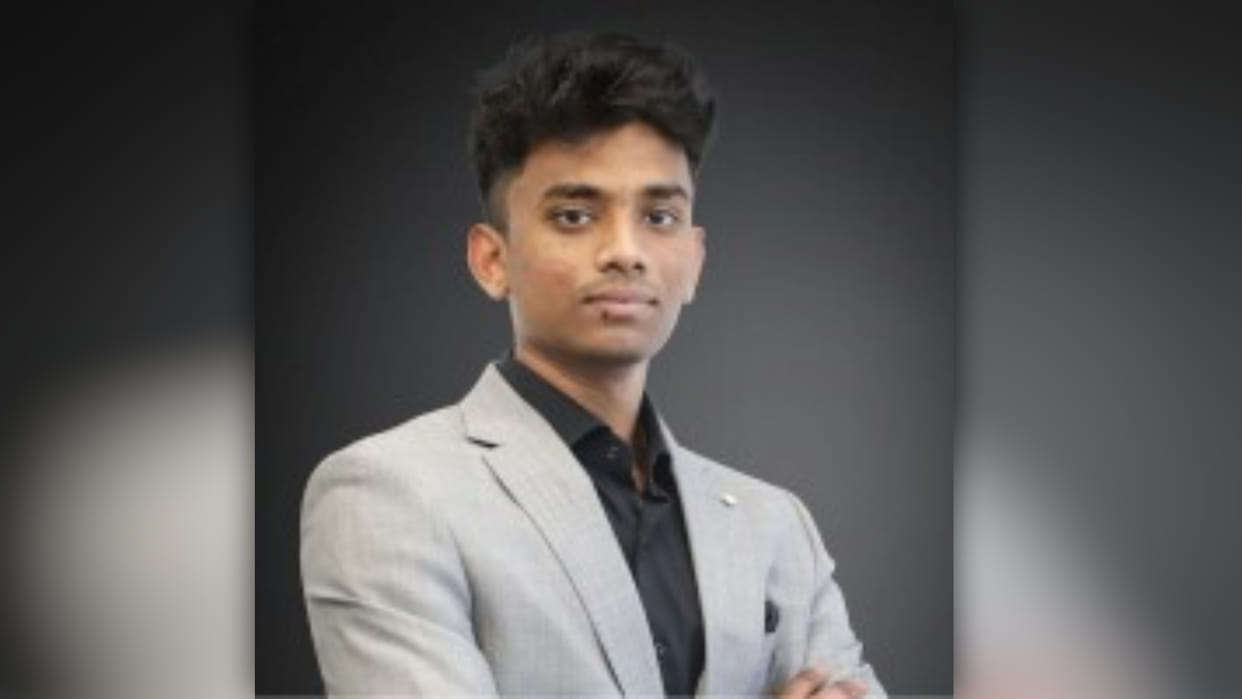 Lakshmanan Meyyappan Becomes World's Youngest Male Chartered Accountant at 16 Years, 141 Days