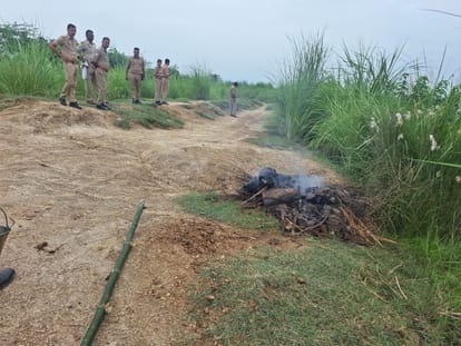Woman’s Body Cremated Under Suspicious Circumstances, Police Recover Partially Burnt Body in Thathia