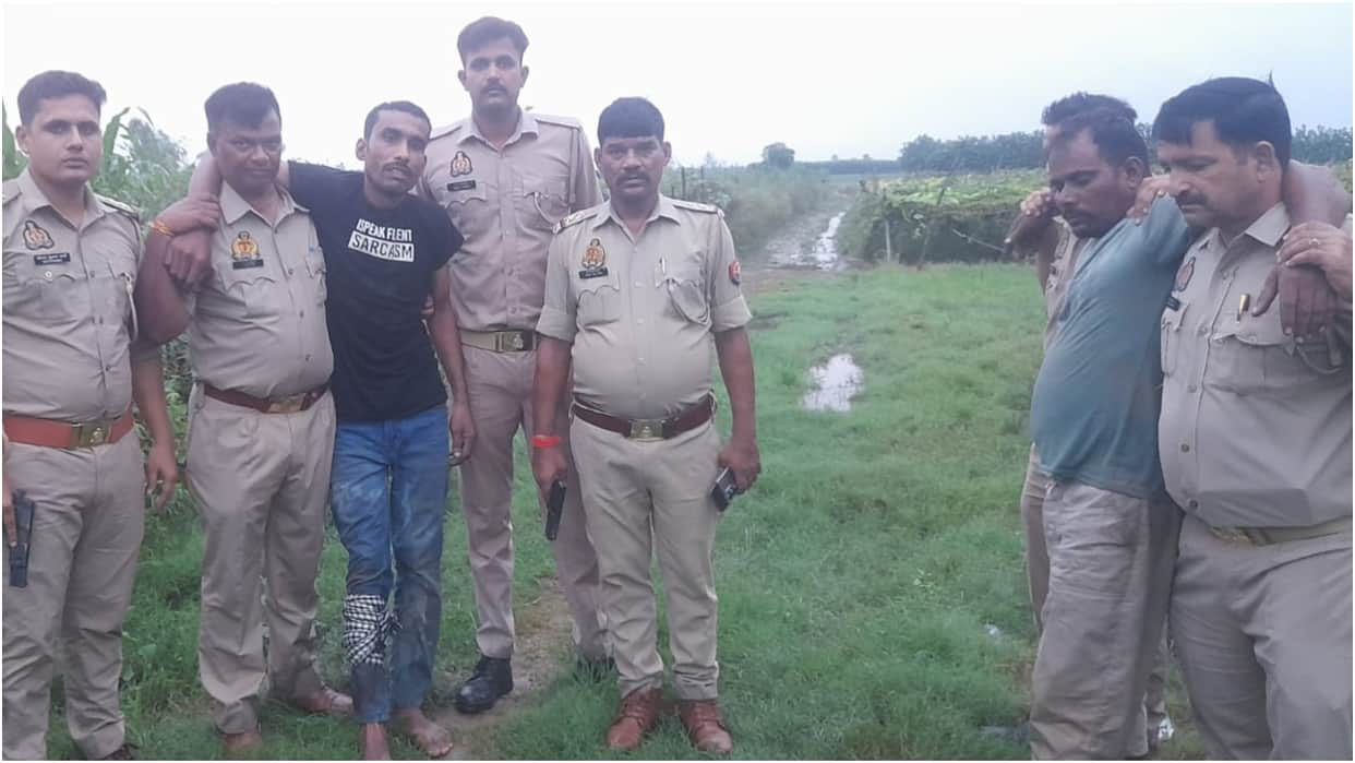 Four accused arrested in an encounter cattle and weapons recovered in Bareilly