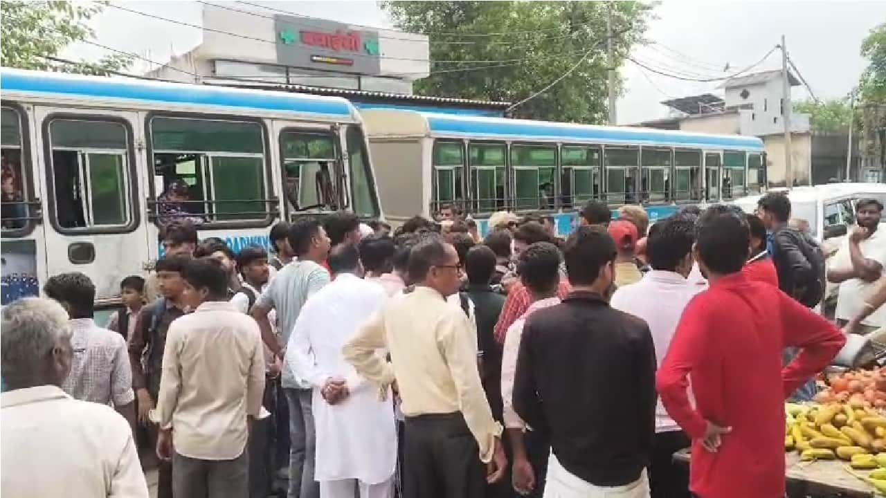 रोडवेज बस