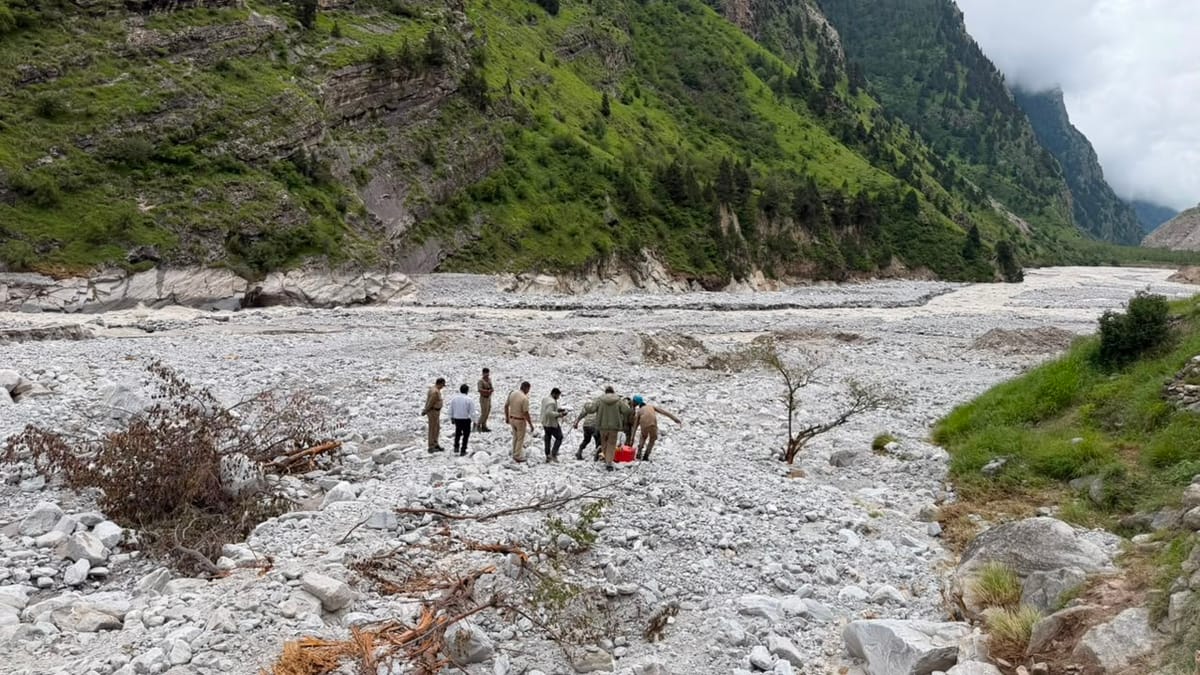 Chamoli: तमक नाले में अत्याधुनिक रडार तकनीकी से हो रही लापता हवलदार की तलाश, ड्रोन की भी ली जा रही मदद