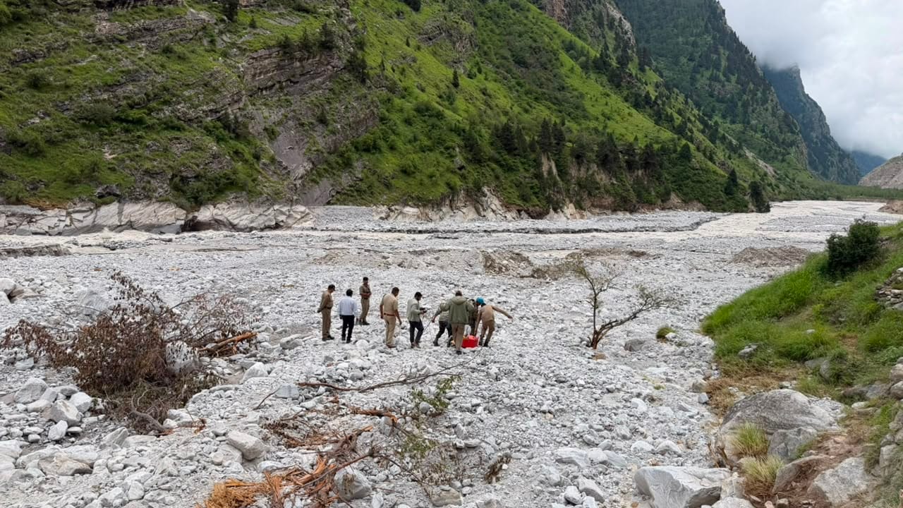 तमक नाले में रडार से हो रही लापता कर्मचारी की तलाश