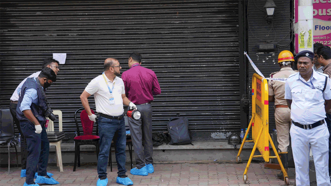 Eyewitnesses Kolkata fire tragedy describe terrifying scene like something out of a horror movie.