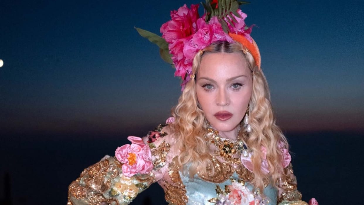 Madonna:11 वोटों के साथ 2026 Vmas में मैडोना सबसे आगे, जानें कितने नंबर पर हैं टेलर स्विफ्ट और शकीरा? – Madonna Leads 2026 Vmas Nominations With 11 Nods Taylor Swift Ariana Grande Sabrina Carpenter Follow