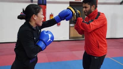 Mary Kom mentor Chhotelal from Varanasi receives Dronacharya Award