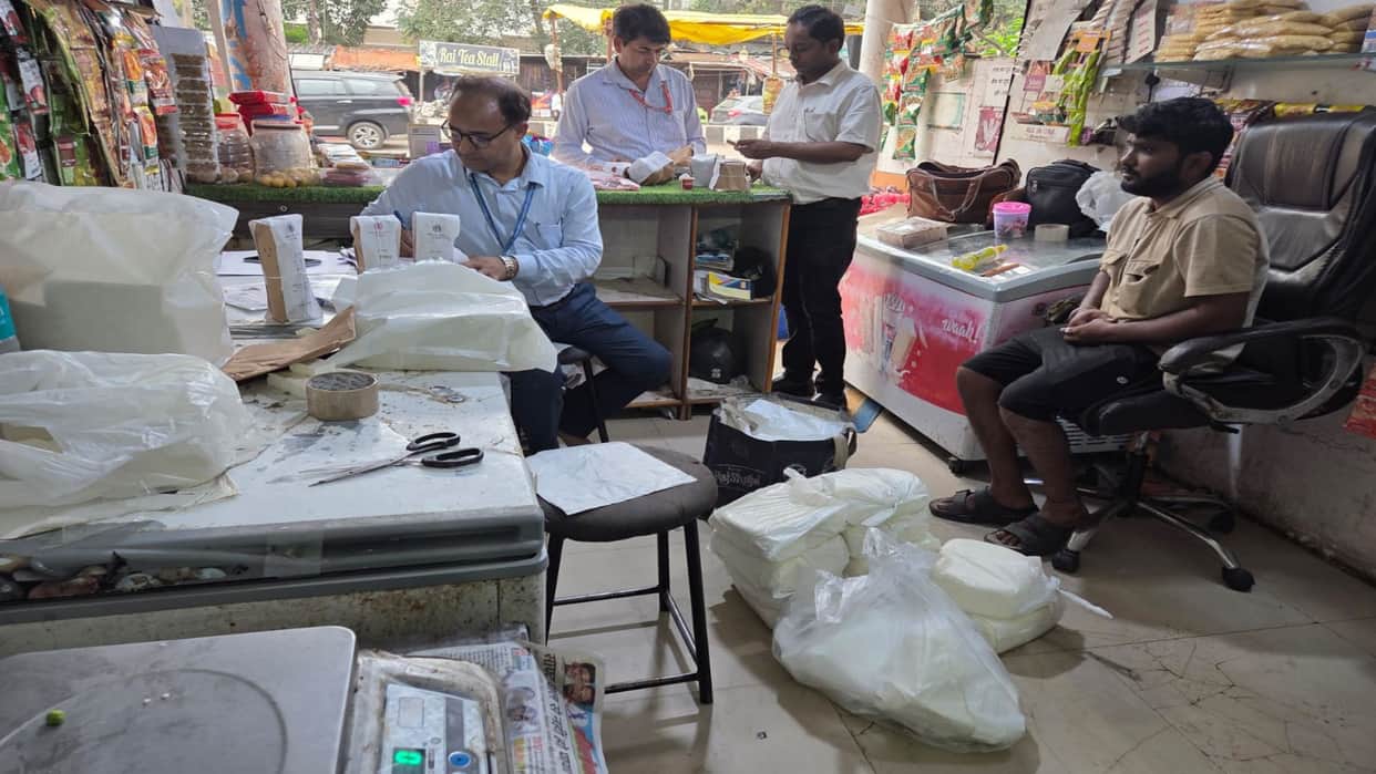 bhopal 60 kg suspicious paneer seized gopal dairy food safety action