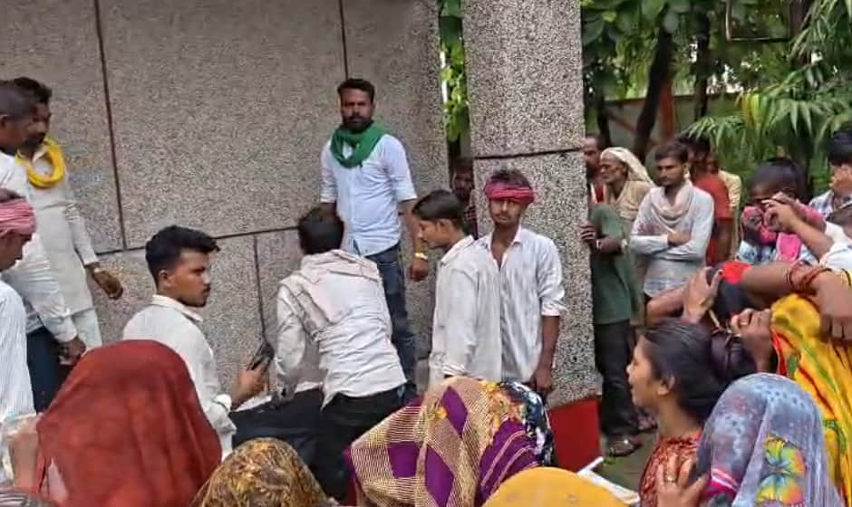 Chitrakoot Accident: Young motorcyclist killed after being hit by a truck