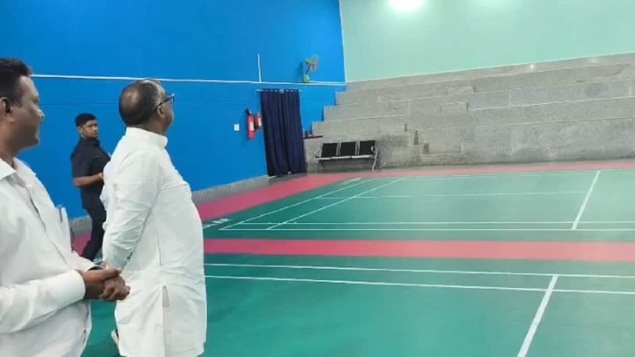 Sports Minister inspects sports stadium reviews training and facilities in Shahjahanpur
