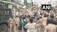 English Headline Bihar Student Protest Tejashwi Yadav Leads Raj Bhavan March Over Paper Leaks, Police Stop RJD