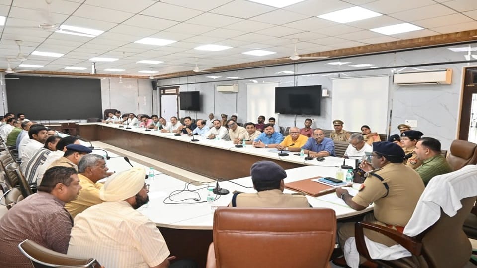 Agra Police to Hold Monthly Meetings With Traders to Resolve Their Issues