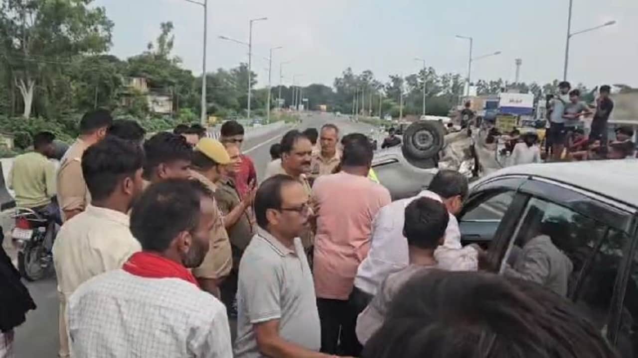 हाईवे पर हुआ हादसा