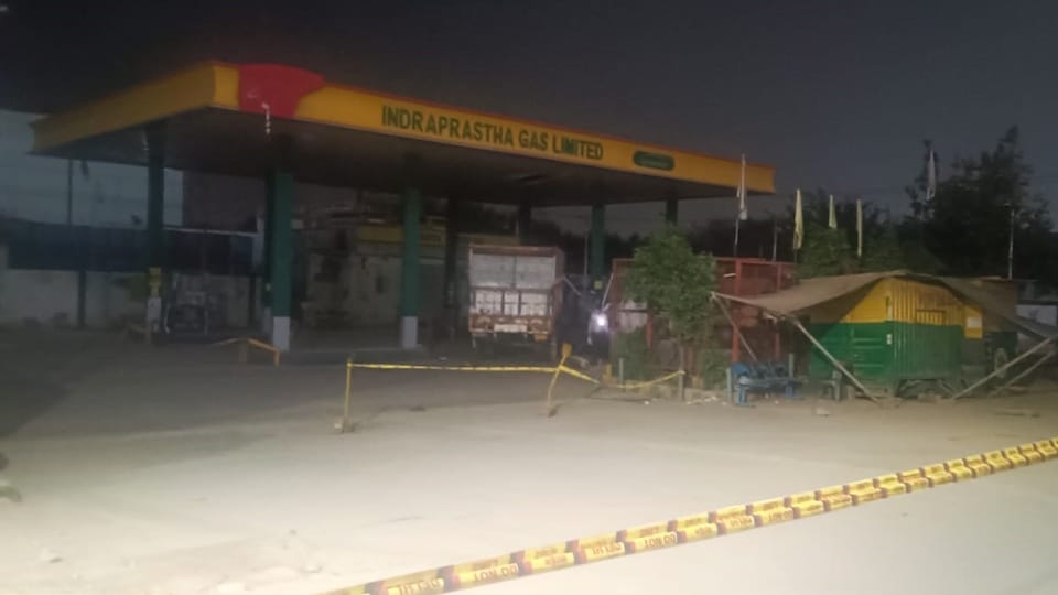 Delhi CNG Station Blast Truck Cylinder Explodes While Refuelling 3 Pump Workers Killed