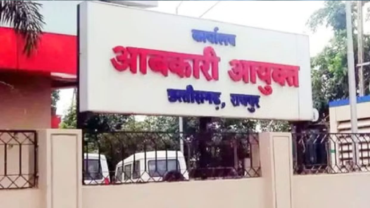 action in Cg Excise Department: Sub-inspector suspended in ACB case, notice issued to two officers for overpri