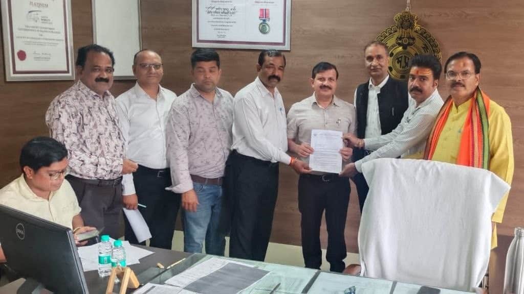 indore-news-bus-fare-hike-protest-rto-grahak-panchayat-demand