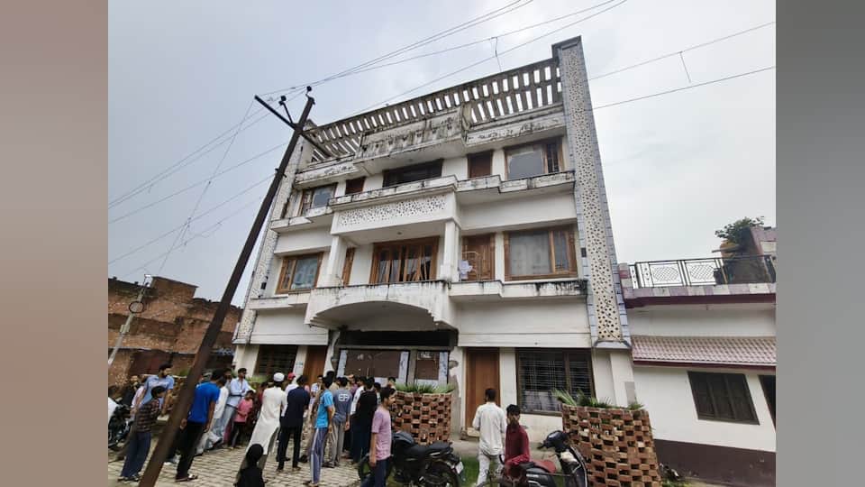 three-storey house built on SP MLA Waqf land will be demolished notice has been pasted In Sambhal