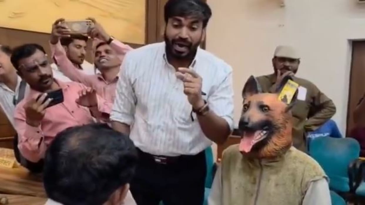 Khandwa: ‘Dog Mask’ Protest Called Publicity Stunt, Complaint to Be Investigated