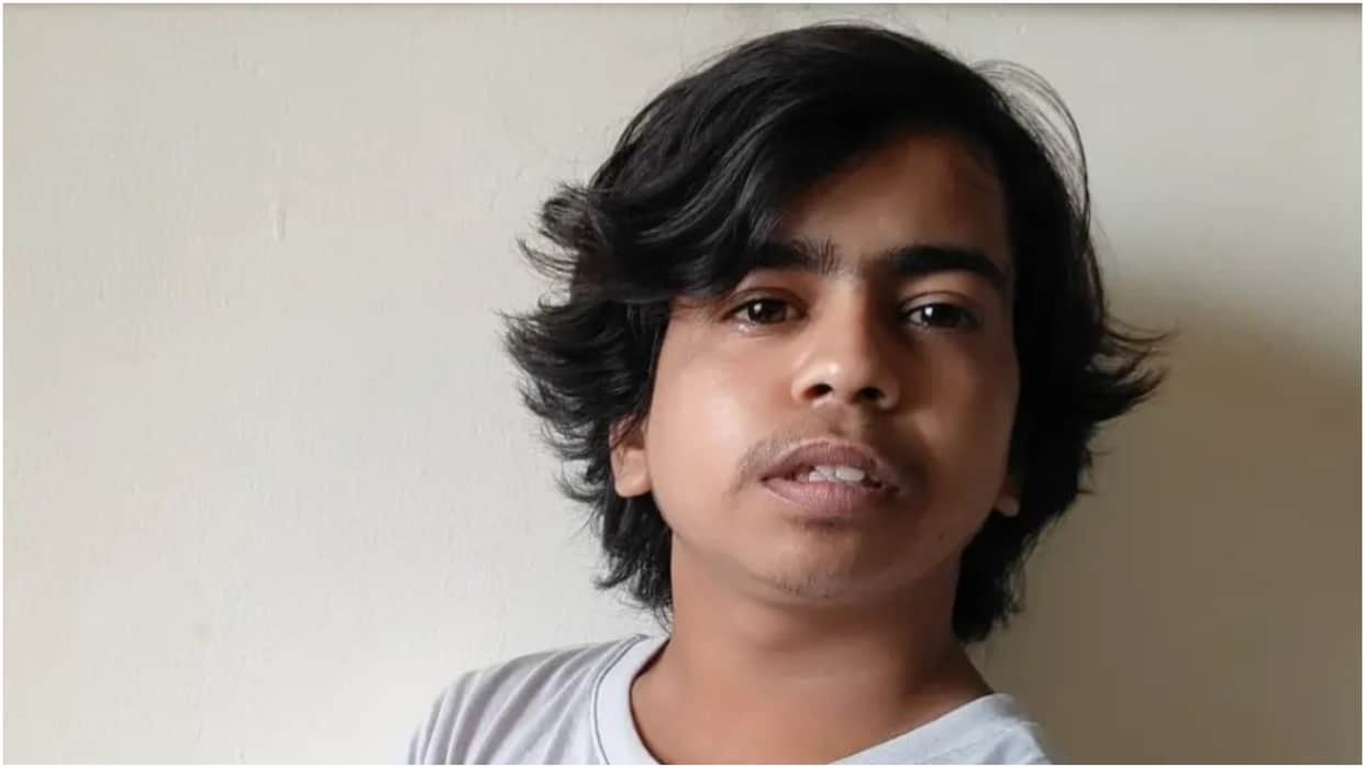 FIR against director Pushpendra Singh Pragati Chauhan in Laapataa Ladies Satendra Soni physical assault Case