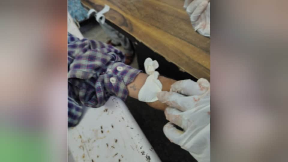 Meerut: Unknown Vehicle Hits Man on Gang Canal Road, Victim Dies During Treatment