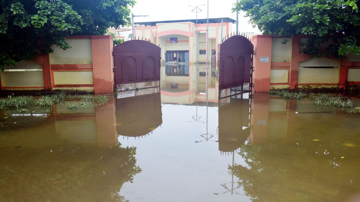 No relief from waterlogging for the second consecutive day in several areas, including Allapur