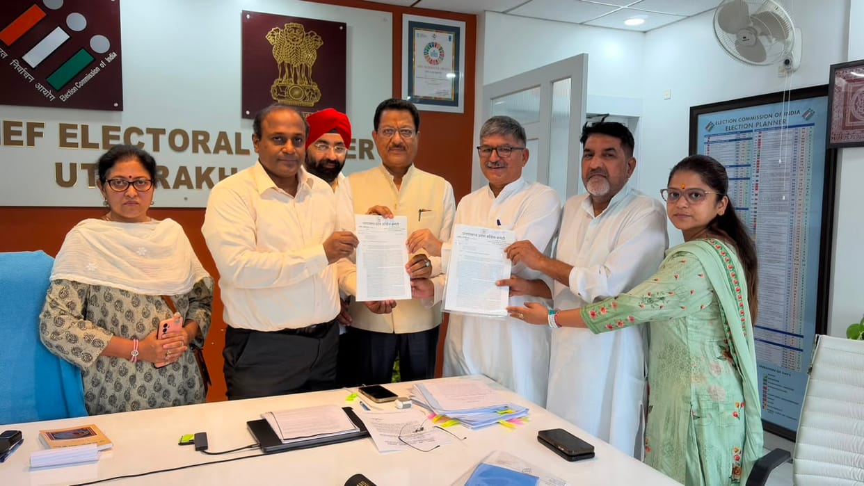 Dehradun Congress raises questions on SIR workers submit memorandum to Chief Election Commission