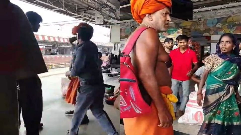 Man dressed as sadhu assaulted at Agra Cantt railway station video goes viral