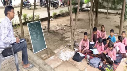 plight of government schools in Hathras