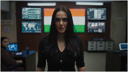 vibe Teaser Released featuring preity zinta and kunal kemmu with sparsh shrivastav
