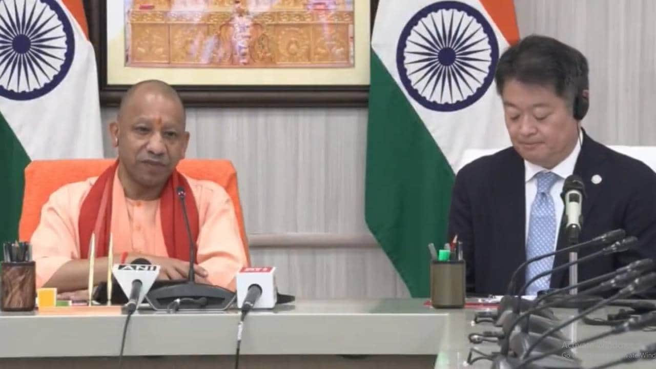 CM Yogi Adityanath meets to Japanese students in Lucknow.