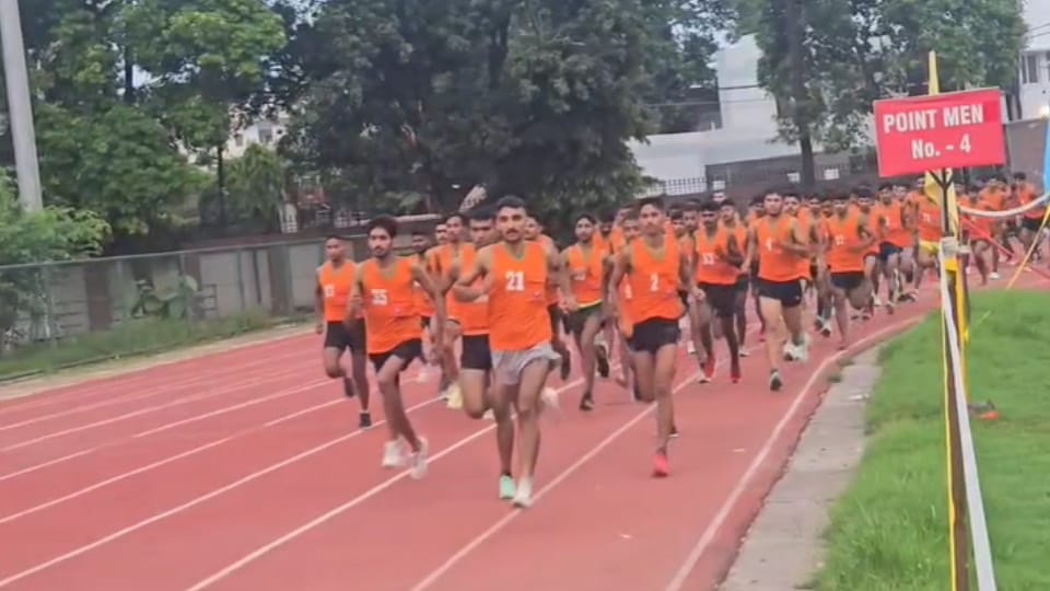 Agniveer Recruitment Rally: 810 Candidates Qualify in Running Test in Saharanpur