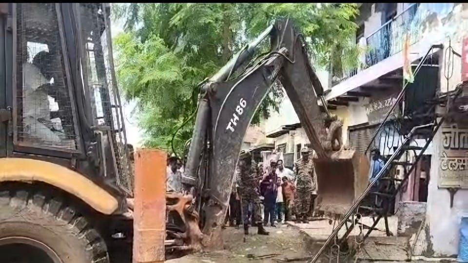 Bulldozer Drive Removes Encroachments From Jagner Road