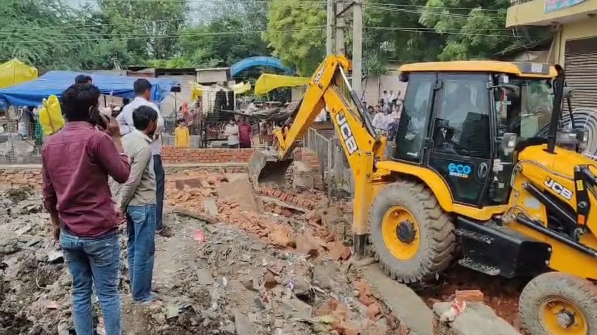 बूंदी में सर्व समाज के हंगामे के बाद चला बुलडोजर
