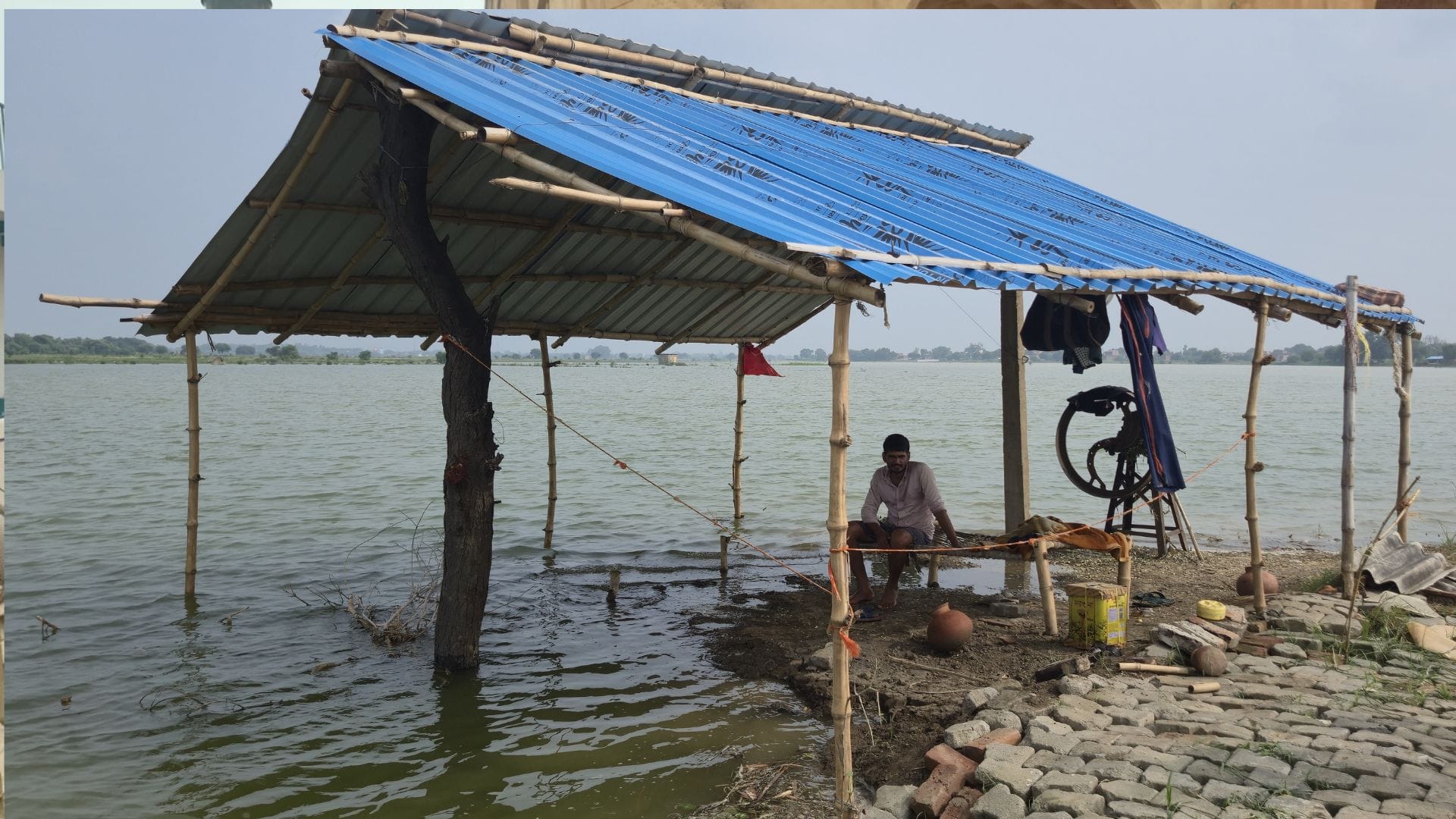 Ganga water level rises varanasi prayagraj kannauj ghazipur