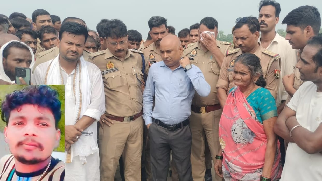 Murder in Ghazipur Truck driver throat slit 200 meters from his home