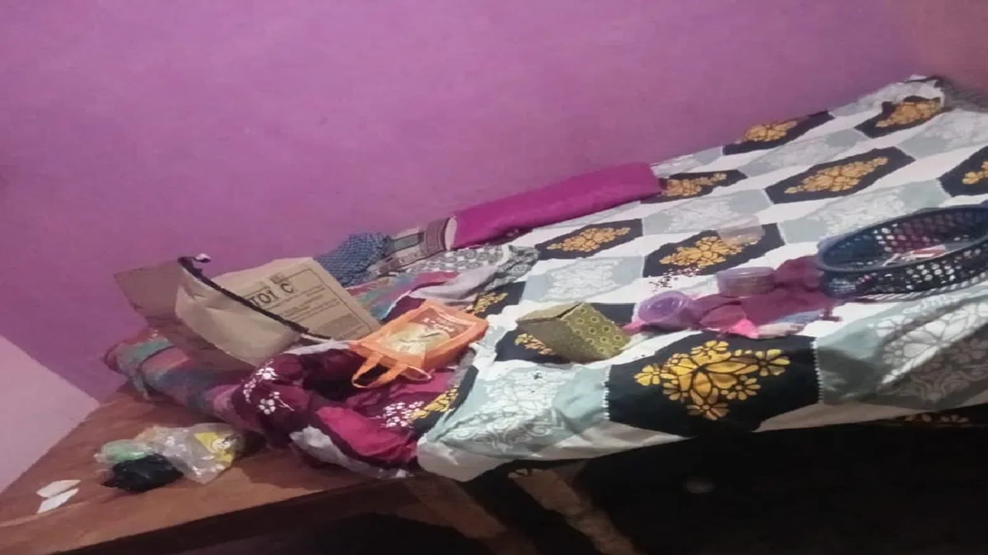 सूने मकान का ताला तोड़कर चोरी