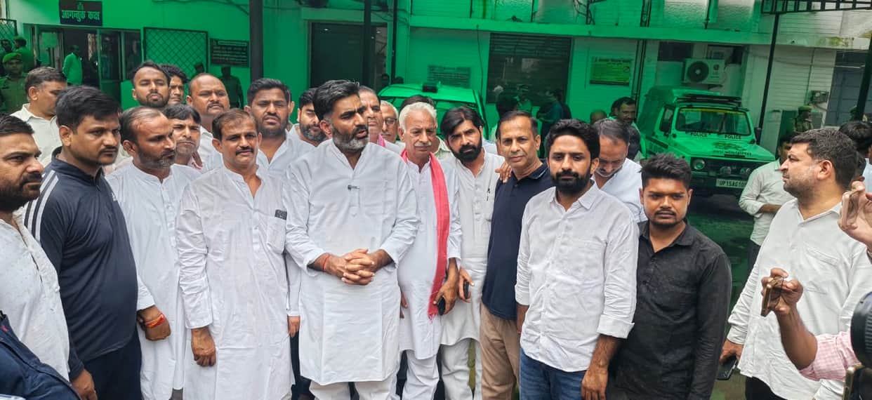 Meerut: Atul Pradhan Reaches SSP Office to Seek Update on Alleged Third-Degree Case