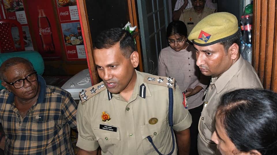 Lucknow Double Murder and Suicide case Sitapur Advocate Had Provided Firearms to Bank Officer Manas