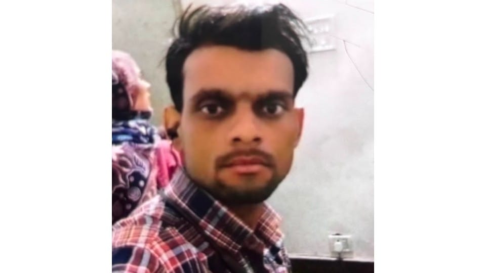 young man riding a bike died after being hit by an unknown vehicle