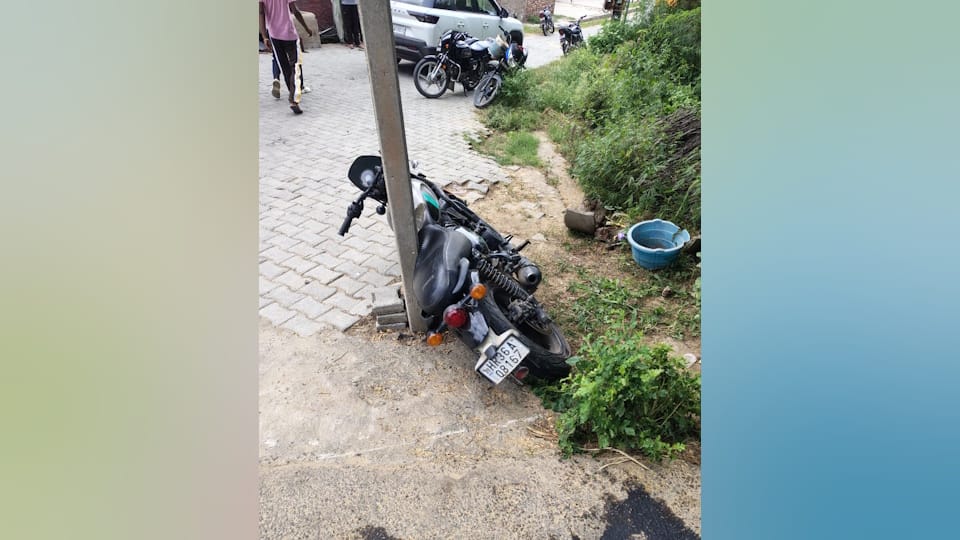 Two killed colleges feud in rewari Tape had been applied to bikes number plate to conceal identity